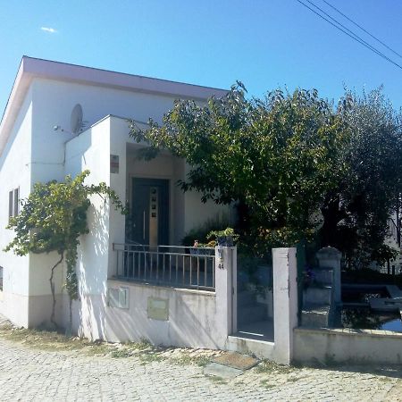 Casa Da Oliveira Apartment Milhao ภายนอก รูปภาพ