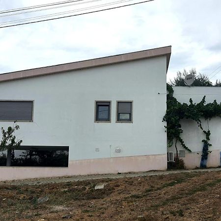 Casa Da Oliveira Apartment Milhao ภายนอก รูปภาพ